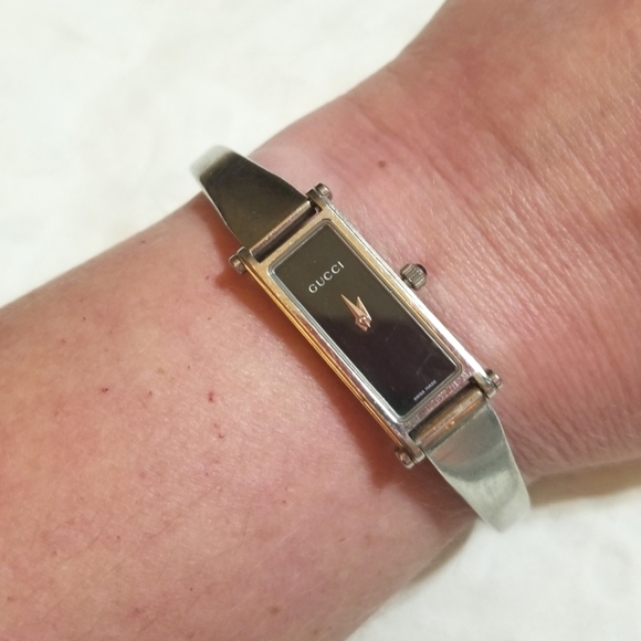 GUCCI 1500L Series Watch - Picture 7 of 7